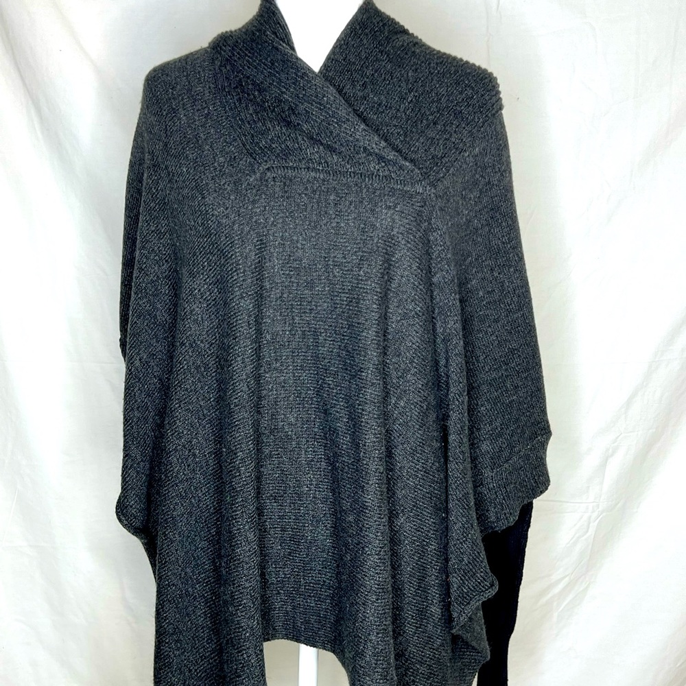 Quinn Poncho With Long Sleeves
